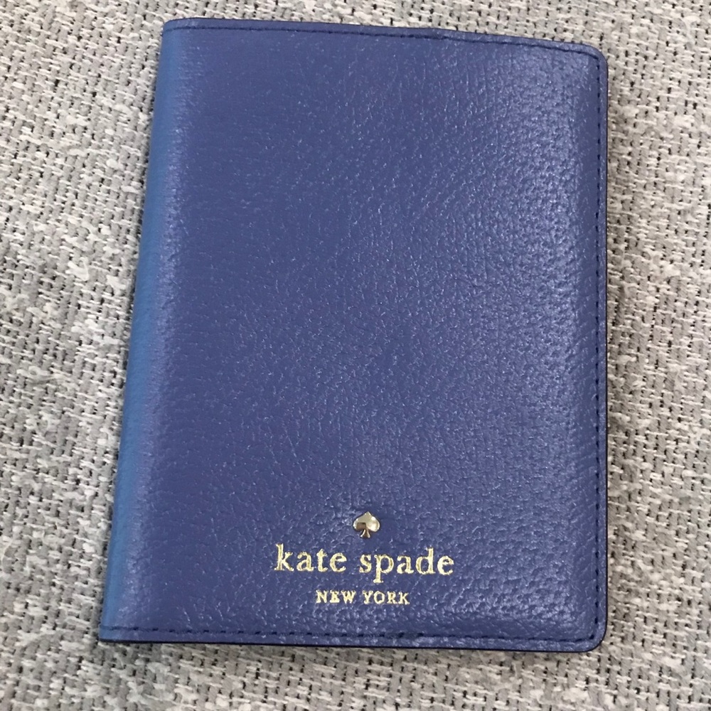 Kate Spade Passport Holder - new with tags